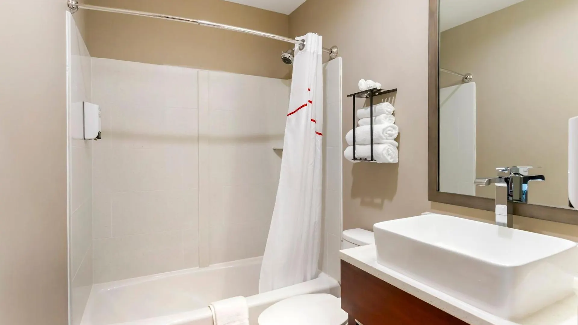 Red Roof Inn Plus Jamaica, Ny - Jfk Airport New York